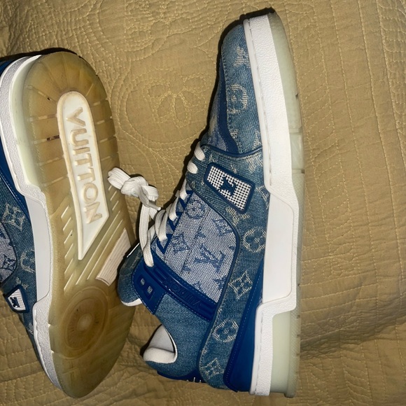 Louis Vuitton shoes - Picture 2 of 4